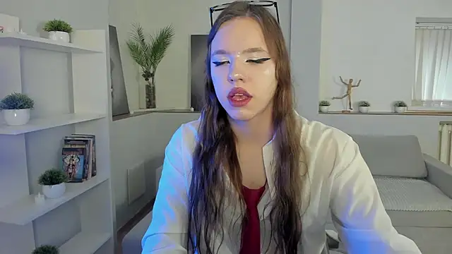 Madison dolly online show from 04/12/26, 08:52