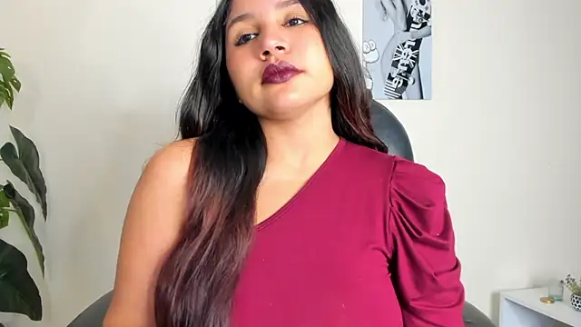 Victoria Rosee online show from 02/03/26, 12:43