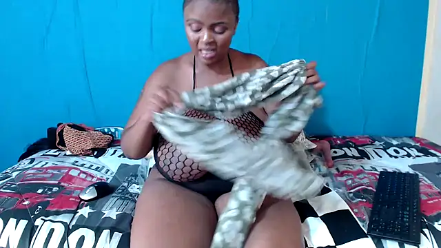 PrettyLisa26 online show from 02/08/26, 05:55