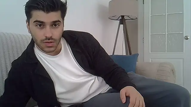 Snapshot of ciceroable chatting on 05/06/26, 12:21 ciceroable online show from 05/06/26, 12:21