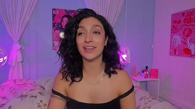 Snapshot of Cleo_Foxx chatting on 05/11/26, 02:45 Cleo Foxx online show from 05/11/26, 02:45