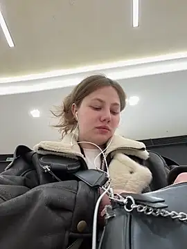 Snapshot of AsynaYuuki chatting on 03/06/26, 10:34 AsynaYuuki online show from 03/06/26, 10:34