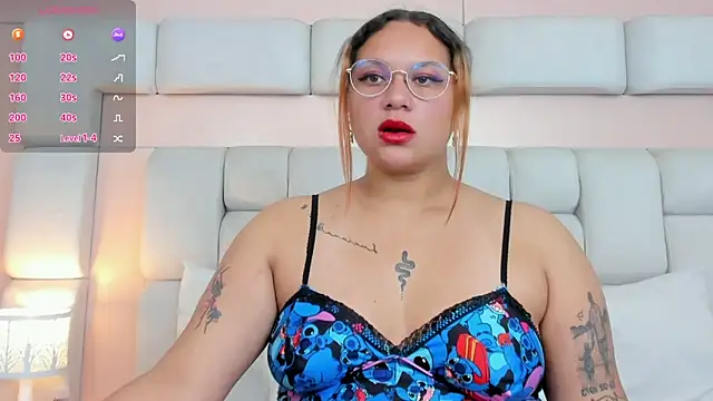 Snapshot of Laurent_glass chatting on 02/25/26, 12:37 Laurent glass online show from 02/25/26, 12:37