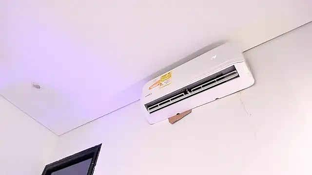 liorah wolf online show from 02/09/26, 08:02