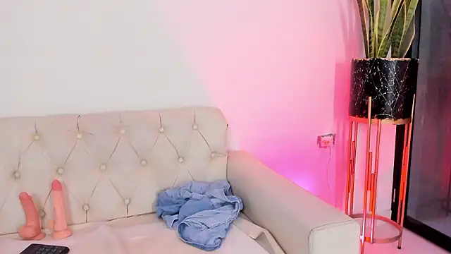 liorah wolf online show from 02/28/26, 09:05