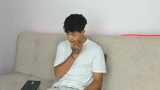  Alex Colton online show from 04/01/26, 10:07