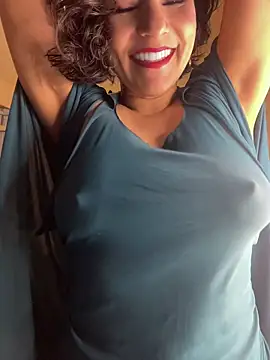 Snapshot of eva_luz chatting on 07/05/26, 03:19 eva luz online show from 07/05/26, 03:19