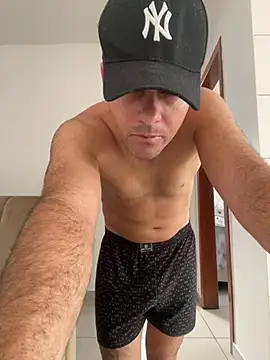 Snapshot of Steves24 chatting on 03/02/26, 12:45 Steves24 online show from 03/02/26, 12:45