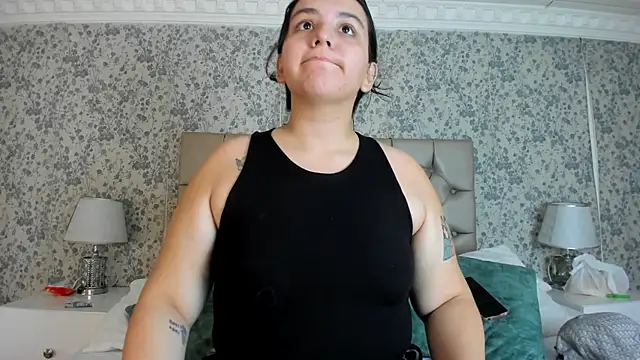 dafne and erick  online show from 08/08/26, 04:03