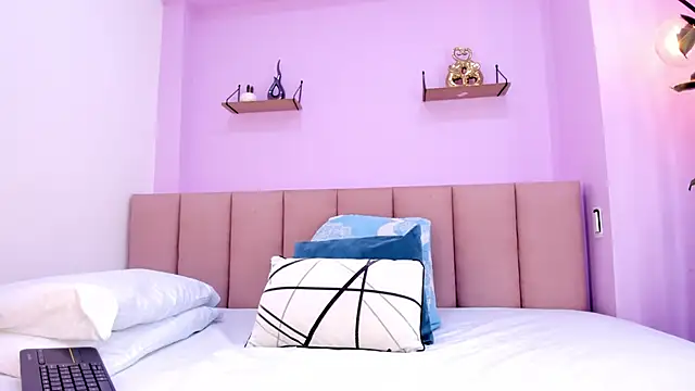 sam doll  online show from 04/21/26, 07:17