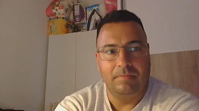 Snapshot of VanillaTime78-Jorge chatting on 04/25/26, 10:07 VanillaTime78-Jorge online show from 04/25/26, 10:07