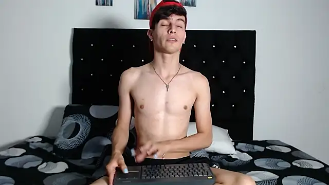 axxxel twink online show from 02/09/26, 01:53