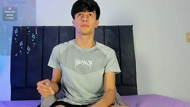 axxxel twink online show from 03/30/26, 12:55