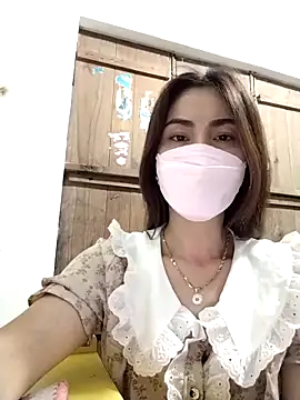 Baby-sexytits2026 online show from 04/05/26, 11:29