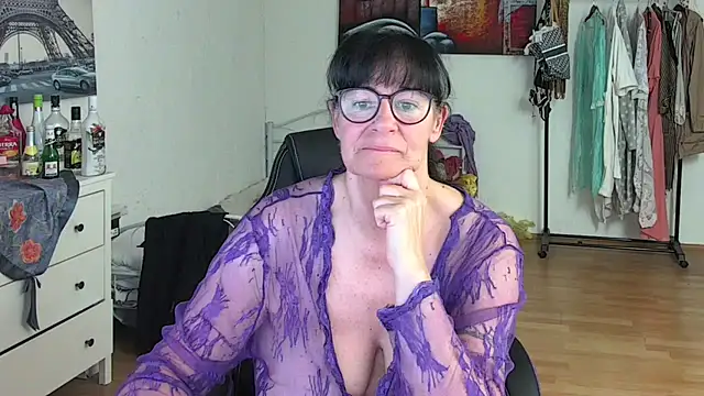 Sylly online show from 03/21/25, 03:02