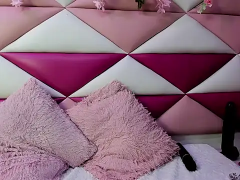 Luna Staar69 online show from 02/13/26, 03:13