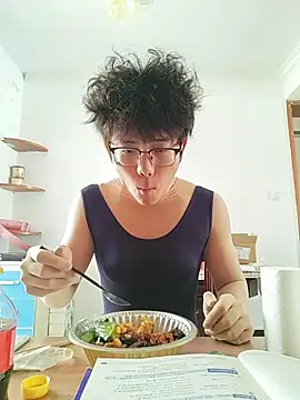 quetsa online show from 04/26/26, 05:05