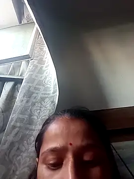 khushi rawat online show from 03/04/26, 11:16