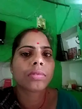 Snapshot of Priyakoli4568 chatting on 04/04/26, 08:01 Priyakoli4568 online show from 04/04/26, 08:01