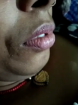 Priyakoli4568 online show from 05/14/26, 04:36