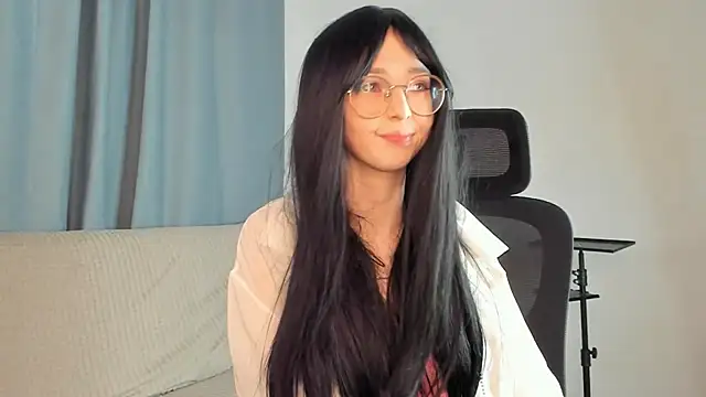 CosmicGleam online show from 04/19/26, 09:17