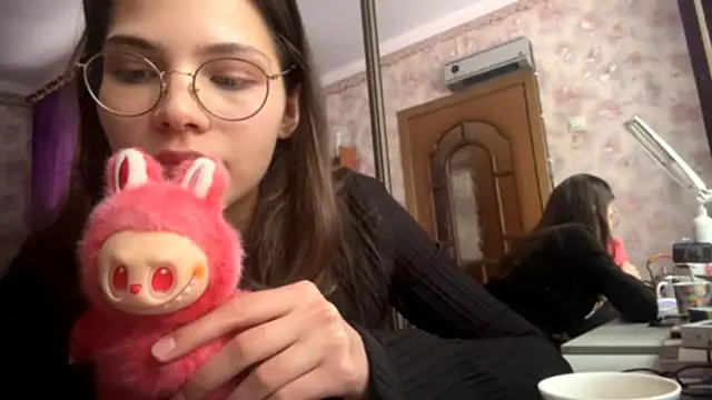 EdythRozier online show from 02/12/26, 12:11