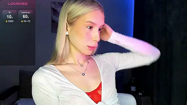 Snapshot of Elysia_kiss chatting on 03/09/26, 02:04 Elysia kiss online show from 03/09/26, 02:04