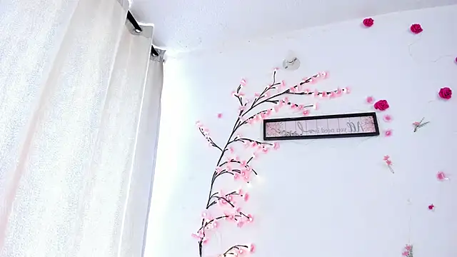 NicoRobinx online show from 04/21/26, 01:06