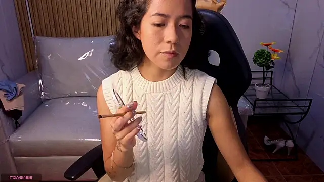 Lynn turner online show from 02/04/26, 12:55