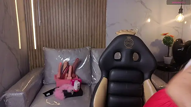 Lynn turner online show from 04/18/26, 03:05