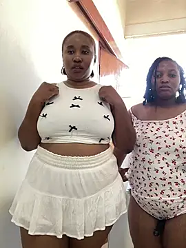MeekyCurvyAss online show from 05/06/26, 01:27