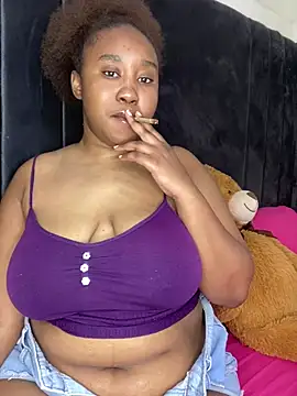 MeekyCurvyAss online show from 05/23/26, 12:09