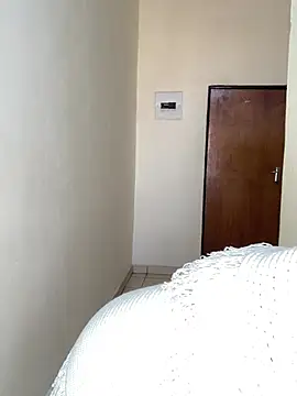 MeekyCurvyAss online show from 05/25/26, 12:44