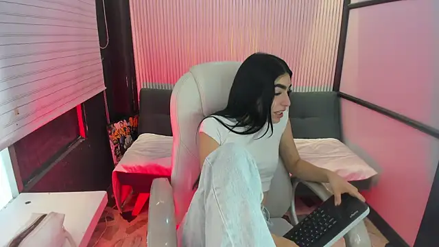 GemmaBrown online show from 04/06/26, 12:39