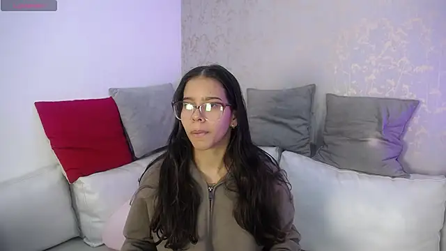 Luna Millers online show from 02/04/26, 12:11