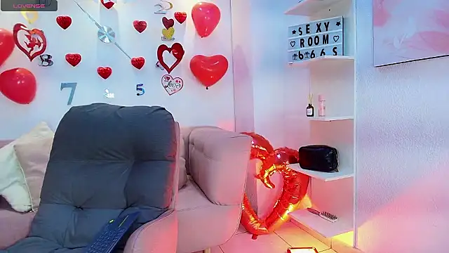 Luna Millers online show from 02/22/26, 12:58