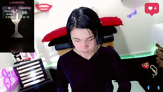 NathalialLooes online show from 02/26/26, 05:50