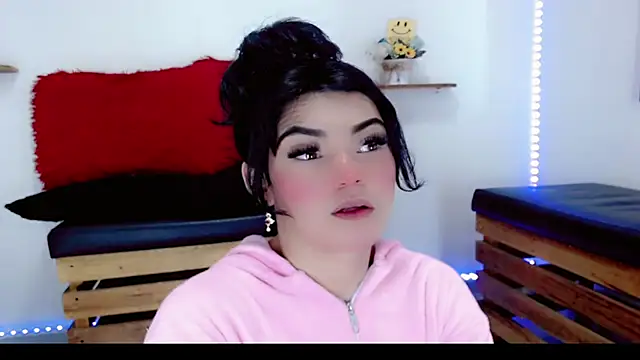 NathalialLooes online show from 03/16/26, 04:18