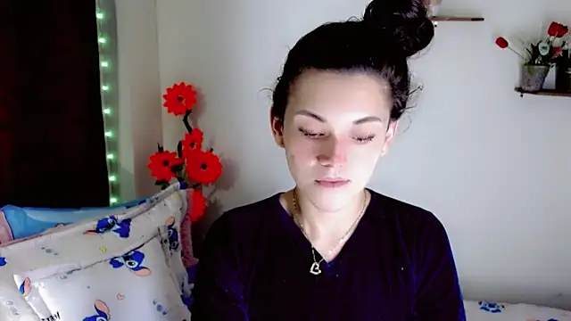 NathalialLooes online show from 06/19/26, 04:50