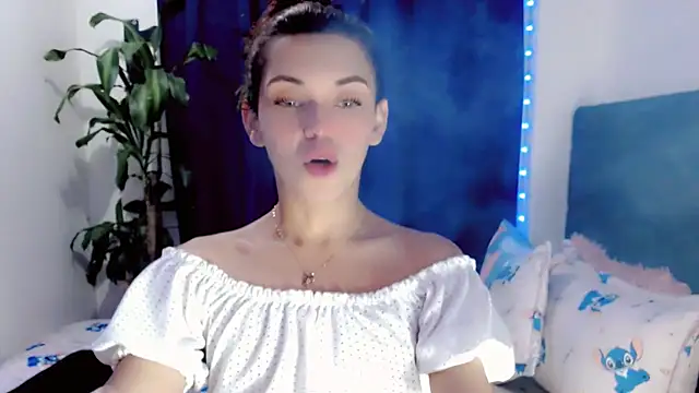 NathalialLooes online show from 07/14/26, 09:20