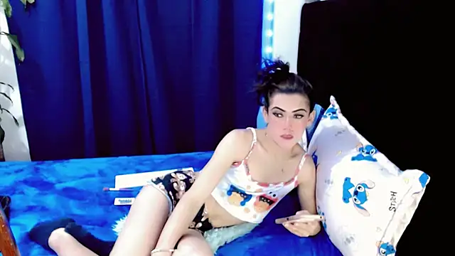 NathalialLooes online show from 07/18/26, 06:39
