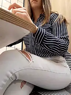 Alexdevil92 online show from 04/17/26, 07:11