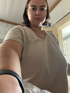 AlyaX X online show from 07/19/26, 12:42