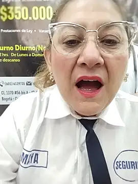 Snapshot of JULIETA_21- chatting on 05/12/26, 12:35 JULIETA 21- online show from 05/12/26, 12:35
