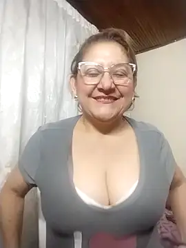 Snapshot of JULIETA_21- chatting on 07/01/26, 02:13 JULIETA 21- online show from 07/01/26, 02:13