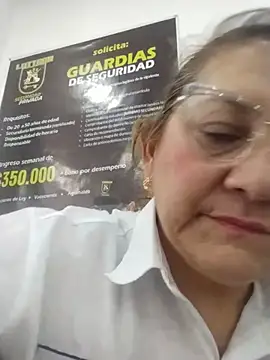 Snapshot of JULIETA_21- chatting on 07/09/26, 01:48 JULIETA 21- online show from 07/09/26, 01:48