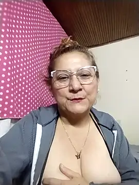 Snapshot of JULIETA_21- chatting on 07/21/26, 02:58 JULIETA 21- online show from 07/21/26, 02:58