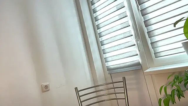 Sarahsolara online show from 02/14/26, 02:03