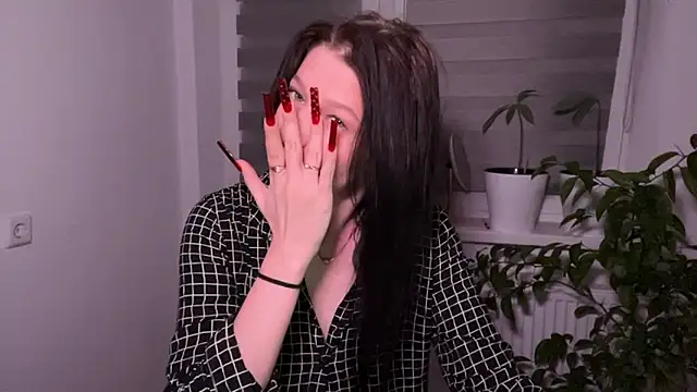 Sarahsolara online show from 03/05/26, 04:47