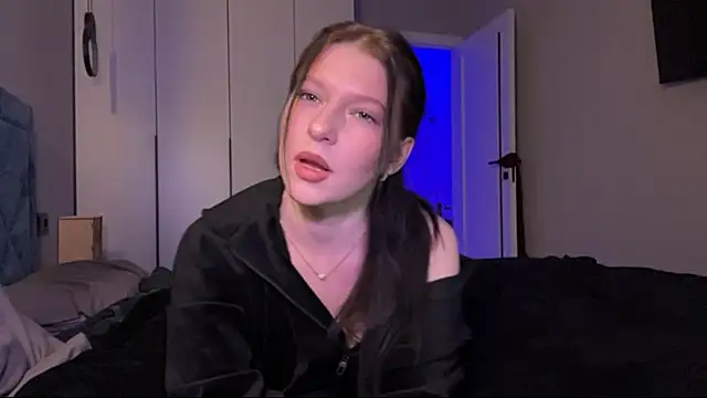 Sarahsolara online show from 03/07/26, 04:59